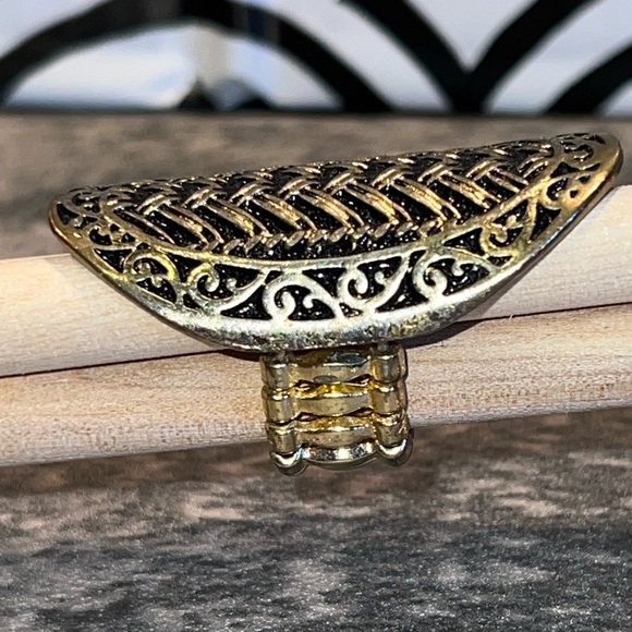 Boho Statement Ring - Picture 2 of 4